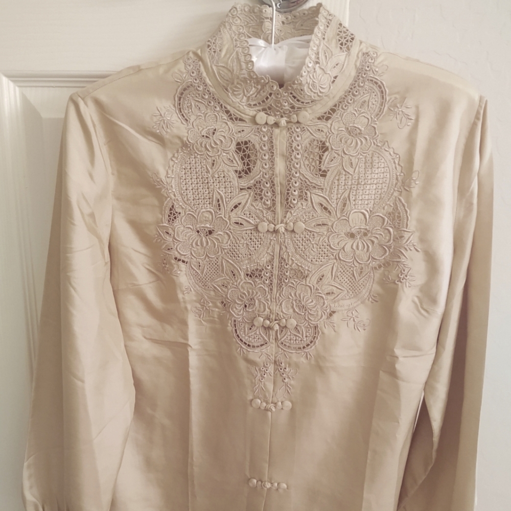 Beautiful Taupe/Goldfish Silk/Hand Embroidered Blouse New